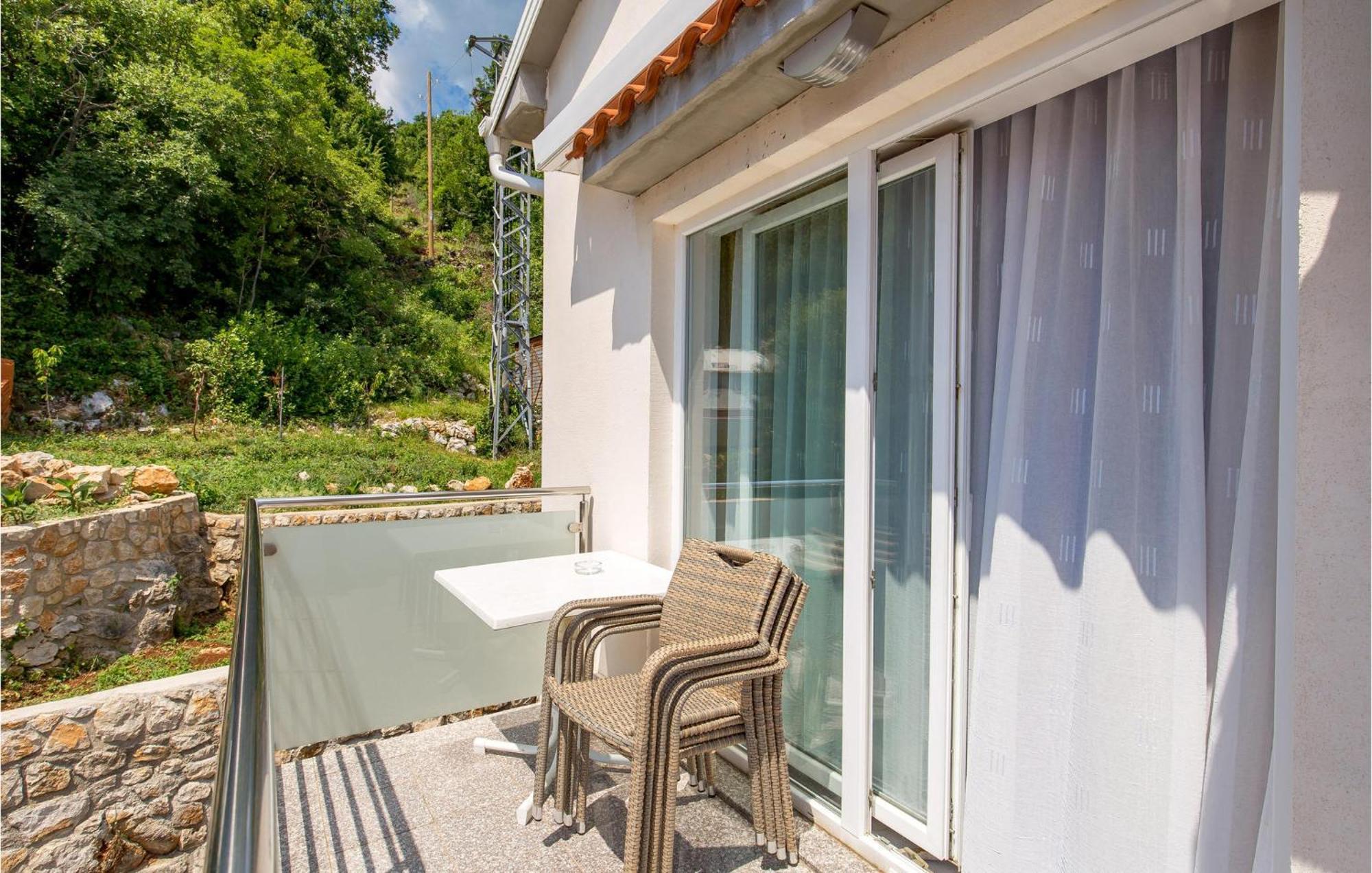 1 Bedroom Gorgeous Apartment In Mošćenička Draga Exteriér fotografie